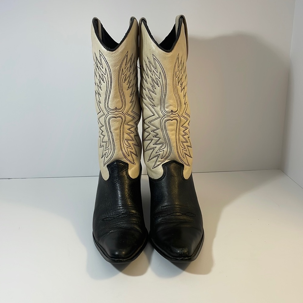 Matisse Vintage Cowboy Boots Cream and Black Size 7.5
